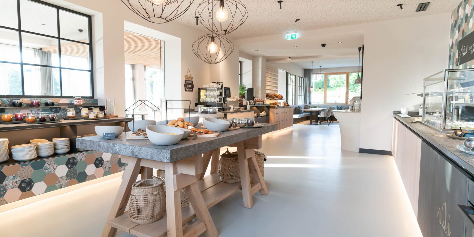 Farbige Wandfliesen setzen farbige Akzente Farbige Wandfliesen setzen farbige Akzente